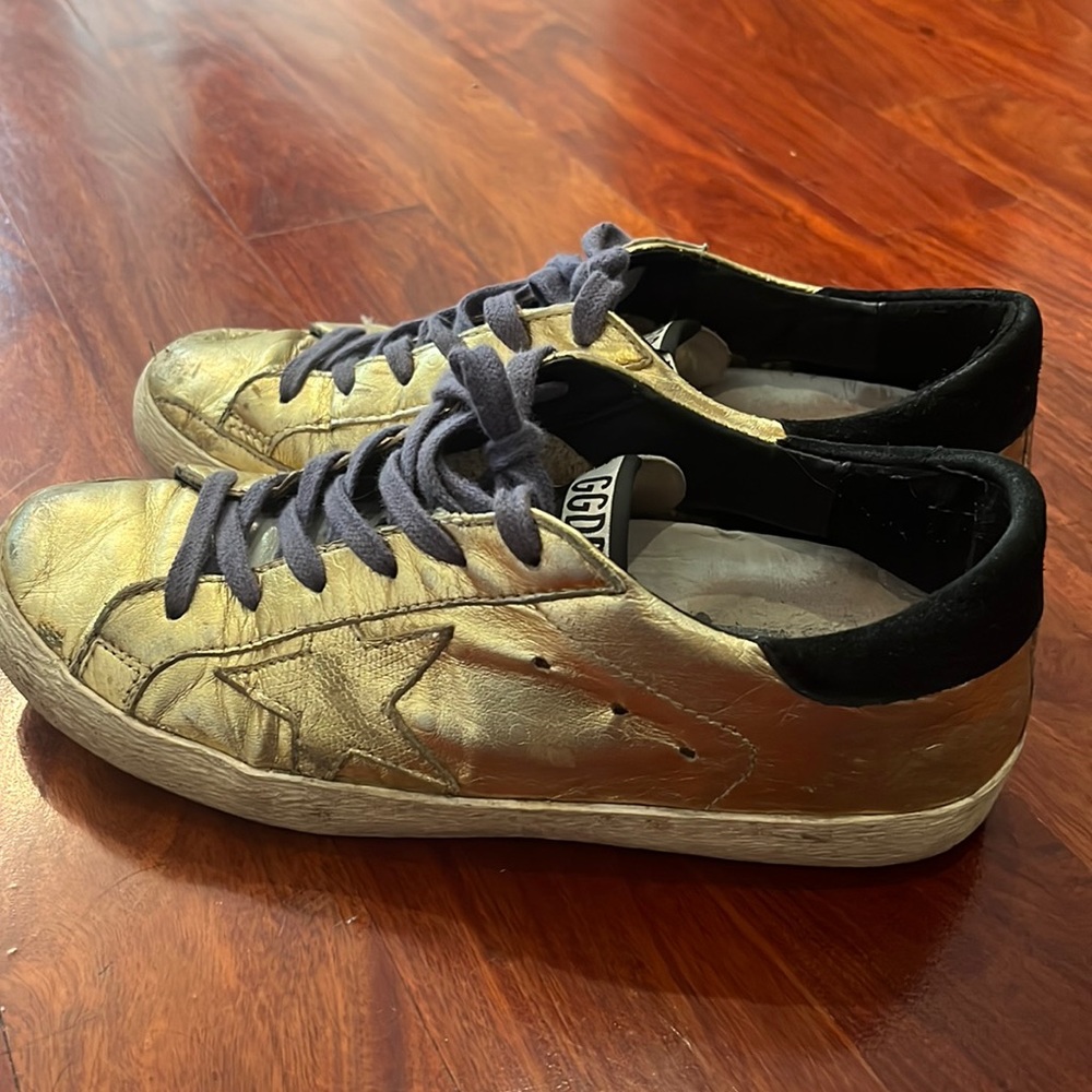 Golden Goose Sneakers